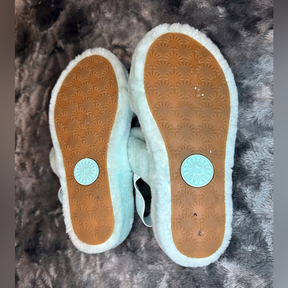 Women’s UGG Oh Yeah Slide Slippers in 'Sky' - Picture 9 of 11
